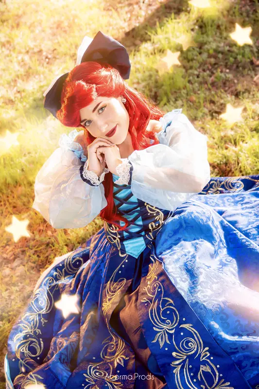 La Princesa Sirena con su vestido azul de paseo